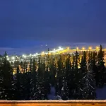 Ski-in Ski-out In *